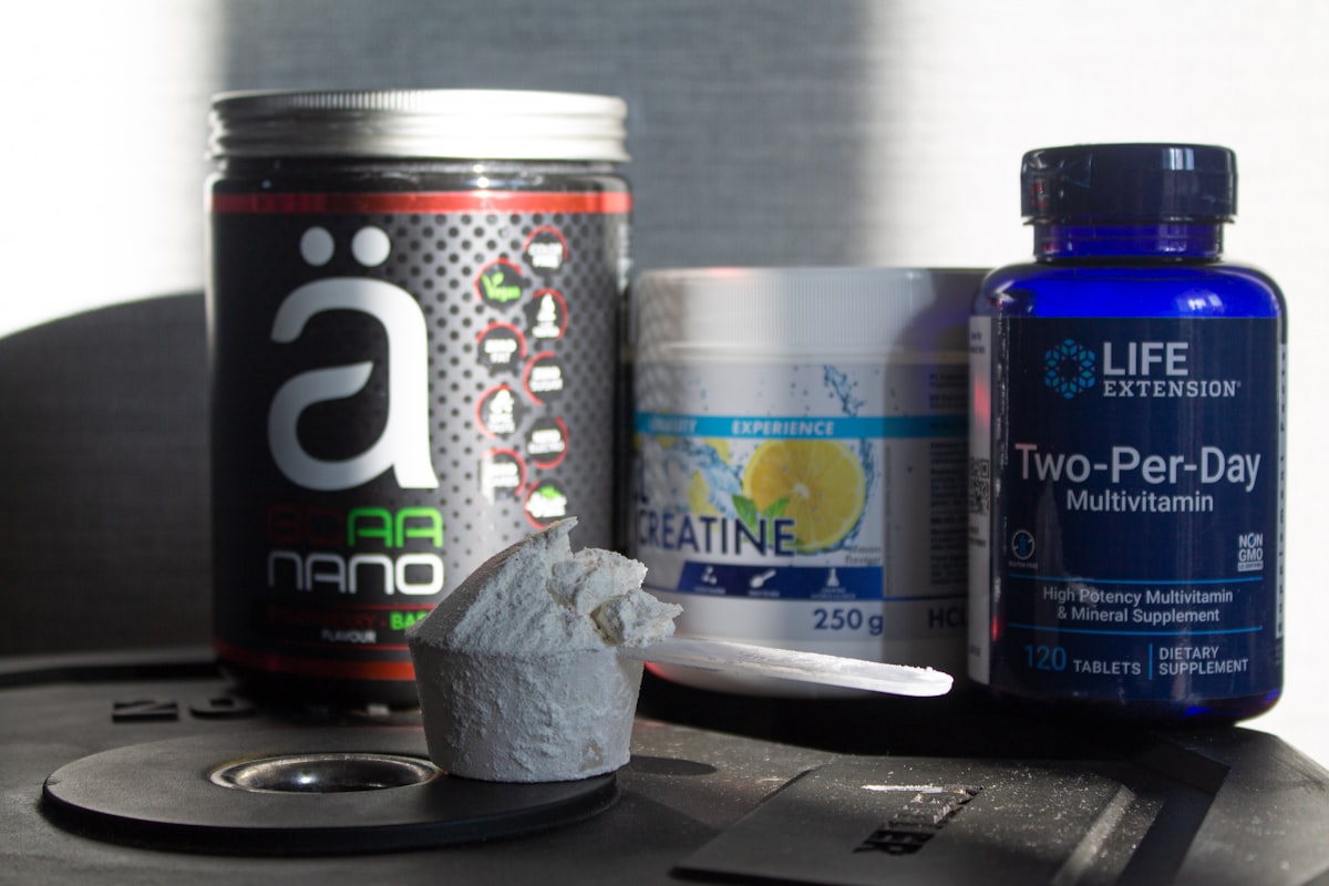 Nutritionist discussing male wellness nutrition